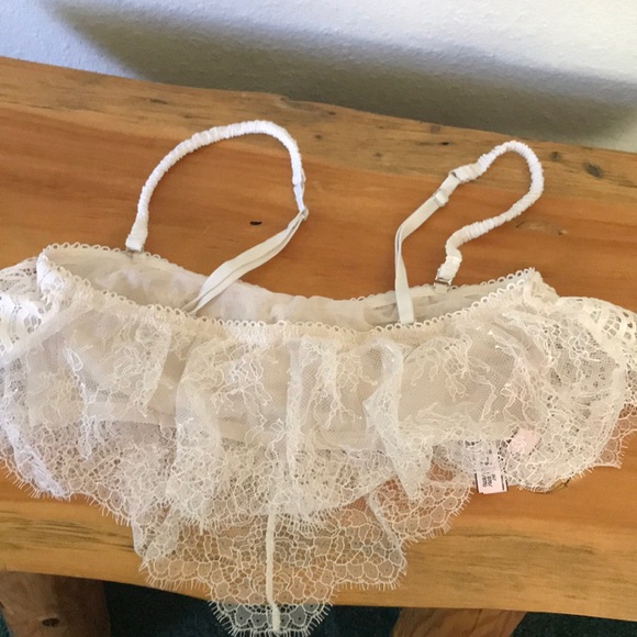 VS Triangle Lace Bralette - Picture 3 of 4